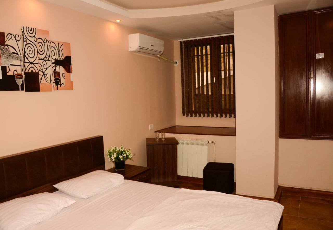Prime Hotel Tours Erevan Exterior foto