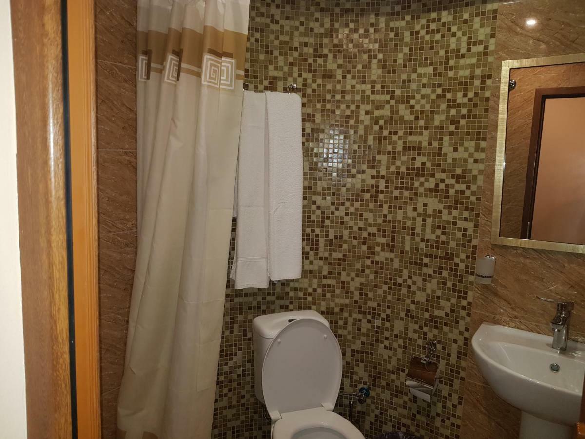 Prime Hotel Tours Erevan Exterior foto
