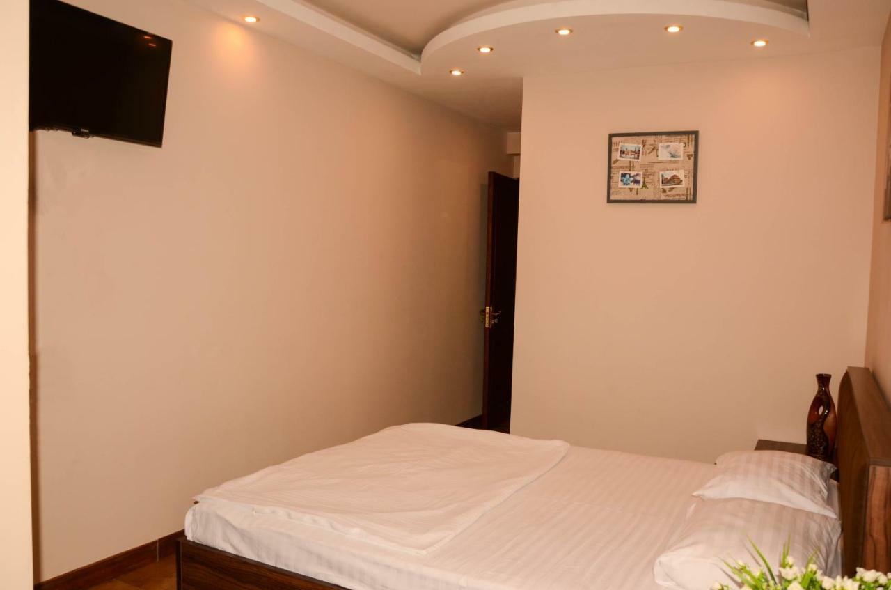 Prime Hotel Tours Erevan Exterior foto