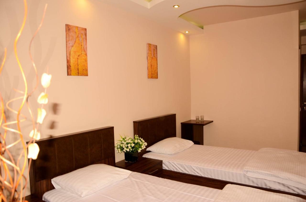 Prime Hotel Tours Erevan Exterior foto